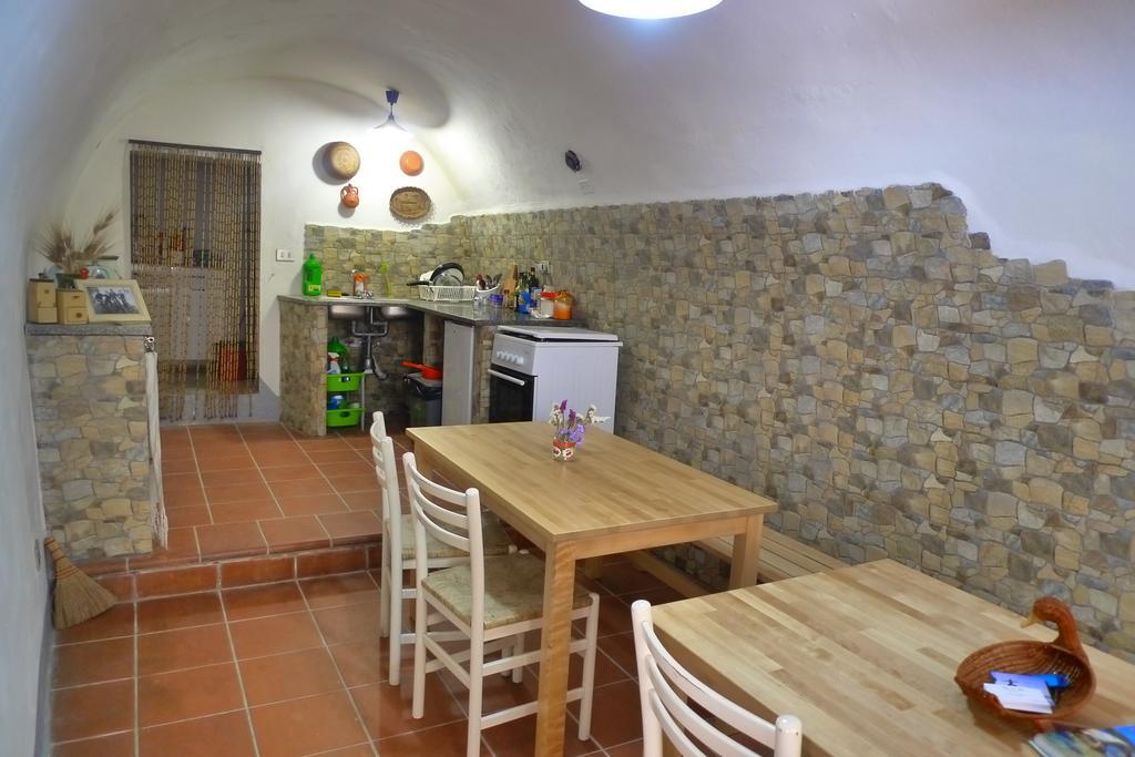 Guesthouse Bosa Di Giuseppe 客房 照片
